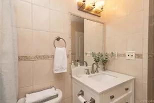67 Westminster Dr, Shirley, NY 11967 - Photo 9