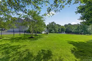 9 Briga Ln, White Plains, NY 10605 - Photo 35