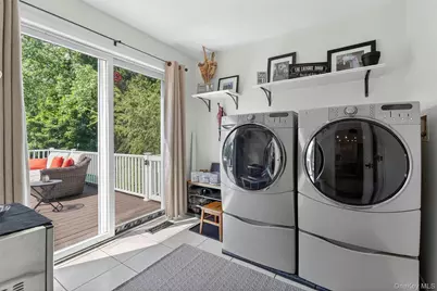 9 Briga Lane, White Plains, NY 10605 - Photo 17