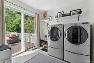 9 Briga Ln, White Plains, NY 10605 - Photo 17