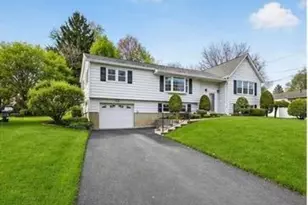 1 Pommel Dr, Newburgh, NY 12550 - Photo 3