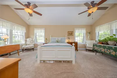 302 Laurel Road, Pearl River, NY 10965 - Photo 17