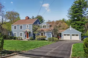 301 Bear Ridge Rd, Pleasantville, NY 10570 - Photo 3