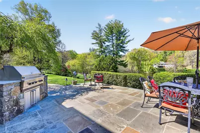 301 Bear Ridge Road, Pleasantville, NY 10570 - Photo 37