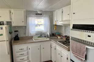 406 4th Ave, Middletown, NY 10941 - Photo 3