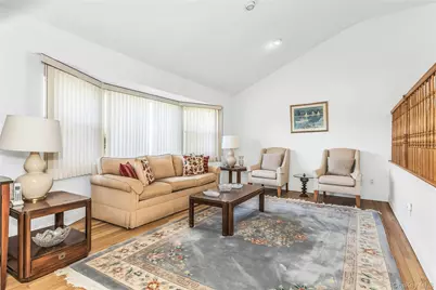17 Fresno Drive, Plainview, NY 11803 - Photo 3