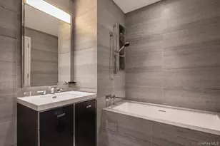 252 South St, New York, NY 10002 - Photo 7