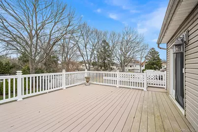 549 4th Street, Ronkonkoma, NY 11779 - Photo 5
