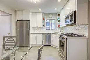69-29 166th St, Fresh Meadows, NY 11365 - Photo 19