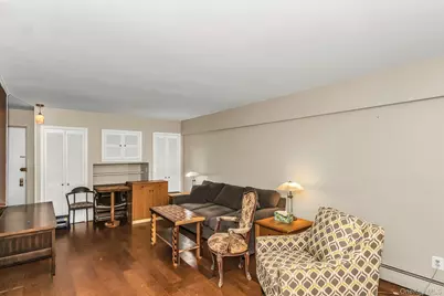 596 Broadway #17A, Lynbrook, NY 11563 - Photo 3