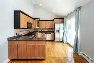 874 Seamans Nck Rd, Seaford, NY 11783 - Photo 17