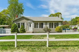 37 Harper St, Patchogue, NY 11772 - Photo 3