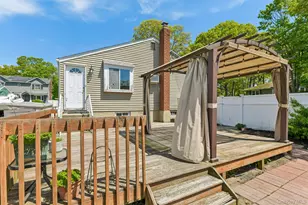 37 Harper St, Patchogue, NY 11772 - Photo 43