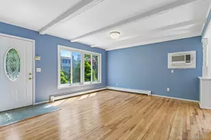 37 Harper St, Patchogue, NY 11772 - Photo 9