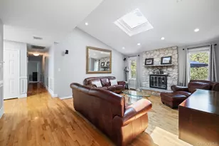 59 S Constitution Dr, Tappan, NY 10983 - Photo 7