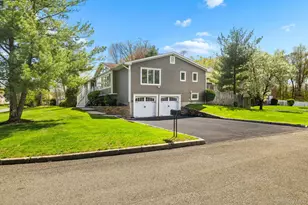 59 S Constitution Dr, Tappan, NY 10983 - Photo 29