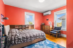 29 Howard Ave, White Plains, NY 10606 - Photo 17