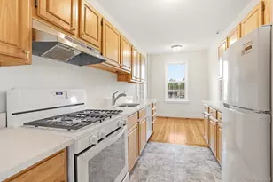 300 S Broadway, Tarrytown, NY 10591 - Photo 9
