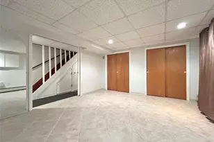 59-51 56th Dr, Maspeth, NY 11378 - Photo 19