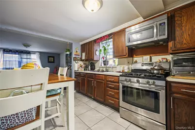 52 Brandt Terrace, Yonkers, NY 10710 - Photo 17