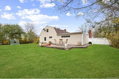 22 Redpine Road, Medford, NY 11763 - Photo 21