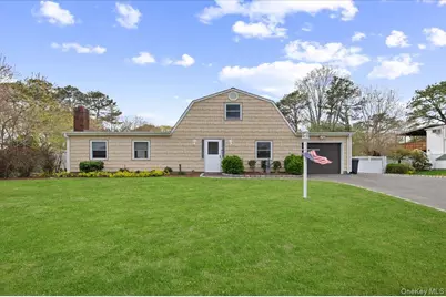 22 Redpine Road, Medford, NY 11763 - Photo 1