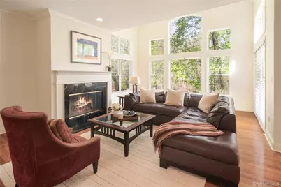 11 Hollow Tree Road, Briarcliff Manor, NY 10510 - Photo 15