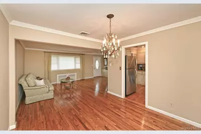 104 Charles Street, Massapequa, NY 11758 - Photo 15