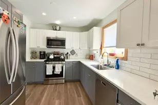 22 Buttermilk Dr, Poughkeepsie, NY 12601 - Photo 3