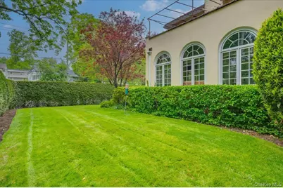 560 Pelhamdale Avenue, Pelham, NY 10803 - Photo 29