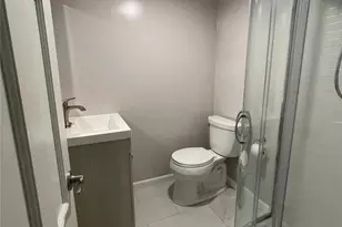 16 Jeannette Dr, Port Washington, NY 11050 - Photo 17