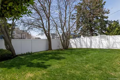 68 Madison Avenue, Island Park, NY 11558 - Photo 25