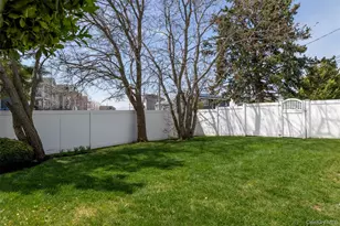 68 Madison Ave, Island Park, NY 11558 - Photo 25
