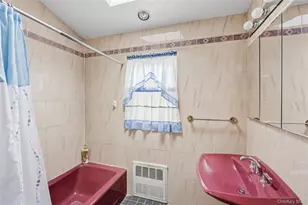 218 Brown St, Mineola, NY 11501 - Photo 29