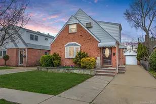 218 Brown St, Mineola, NY 11501 - Photo 41