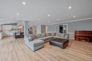 128 Pace Dr S, West Islip, NY 11795 - Photo 21