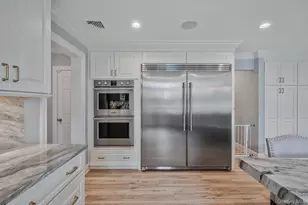 128 Pace Dr S, West Islip, NY 11795 - Photo 17