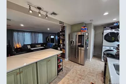 18 Robert Street, Freeport, NY 11520 - Photo 9