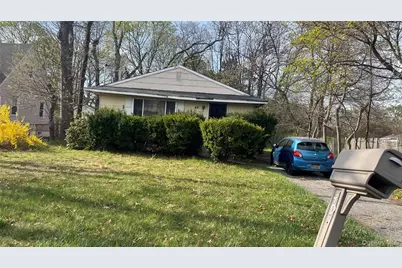 49 Gordon Avenue, West Babylon, NY 11704 - Photo 1