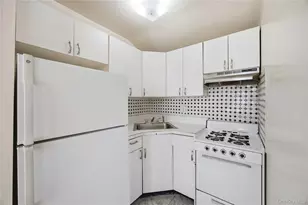 169-14 144th Rd, Jamaica, NY 11434 - Photo 9