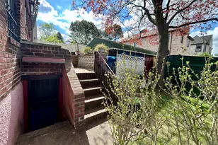 63-88 Alderton St, Rego Park, NY 11374 - Photo 21