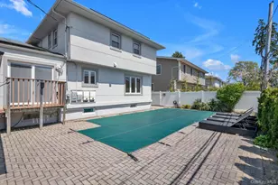 700 Sherwood St, Woodmere, NY 11581 - Photo 25