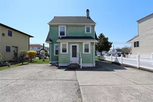 1424 Kiefer Ave, Elmont, NY 11003 - Photo 3