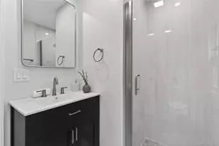 81 Potter Ave, New Rochelle, NY 10801 - Photo 13
