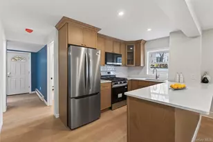 81 Potter Ave, New Rochelle, NY 10801 - Photo 9