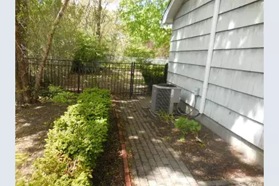 194 Phyllis Drive, Patchogue, NY 11772 - Photo 3