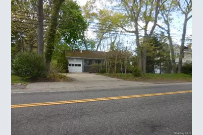 194 Phyllis Drive, Patchogue, NY 11772 - Photo 15