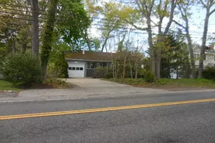 194 Phyllis Dr, Patchogue, NY 11772 - Photo 15