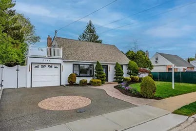 2181 Hortense Avenue, Seaford, NY 11783 - Photo 3