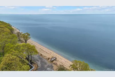 4 Dolphins Rise, Lloyd Harbor, NY 11743 - Photo 33